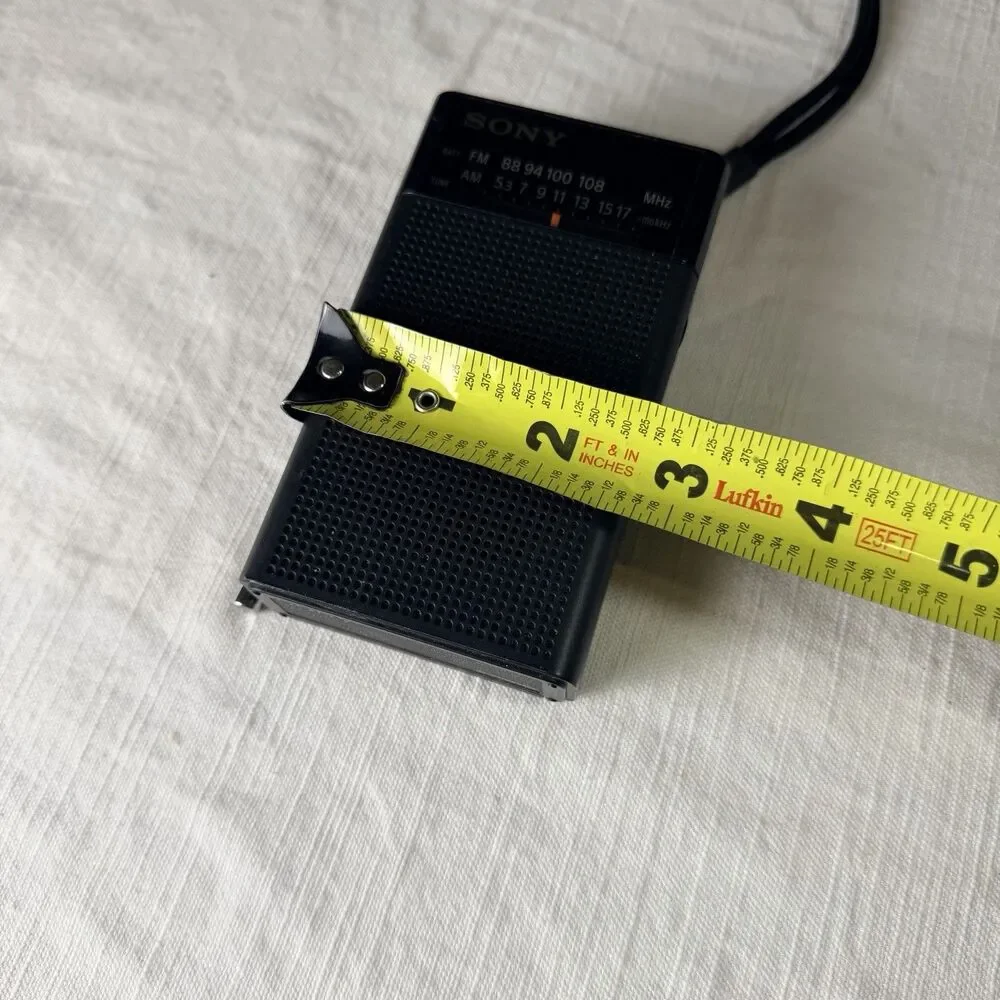 Vintage Working Sony Portable Pocket Radio/ AM-FM/ Full Antenna Black 4.5